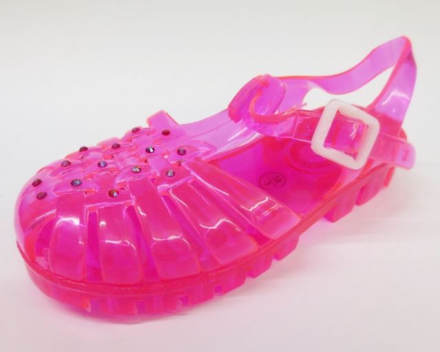 15 Things Every Girl Needed Before Going To A School Dance In The Early ...