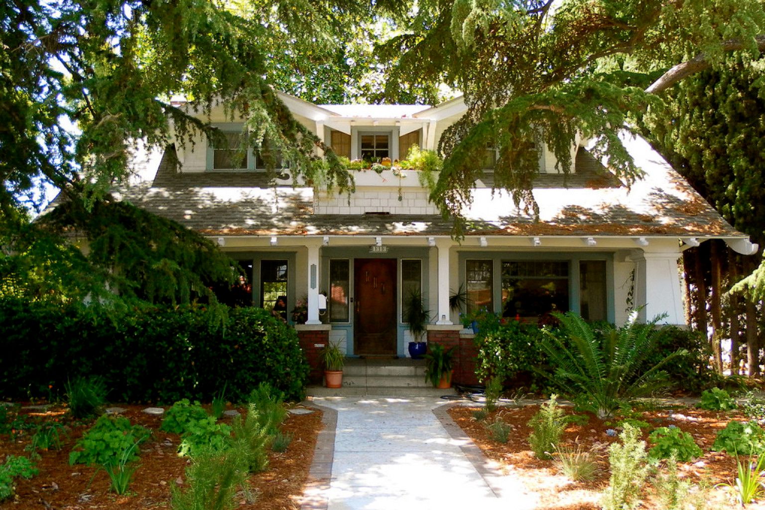 Have You Ever Wondered How Much Famous TV Homes From Your Favorite ...