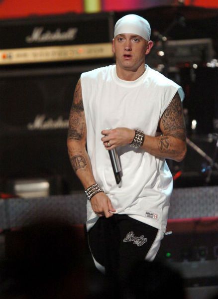 The Story Behind The Insane, Decade-Long Feud Between Eminem And Mariah ...